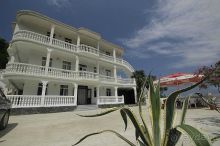 hotel zura