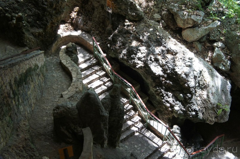 пещера "Трех Озер"