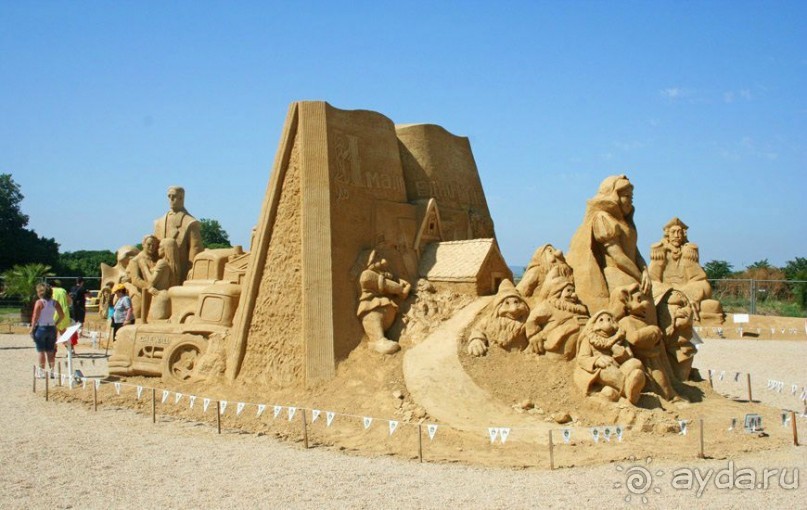 Фестиваль песчаных скульптур Бургас
