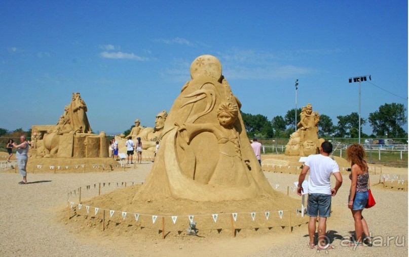 Фестиваль песчаных скульптур Бургас