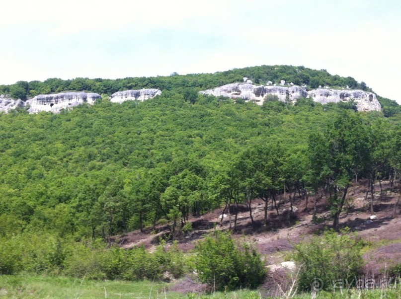 Хан-Крумский скальный монастырь