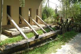 Производство шелковой бумаги по старинным технологиям.