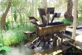 Производство шелковой бумаги по старинным технологиям.