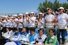 Народ встретил своего сына