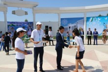 Народ встретил своего сына