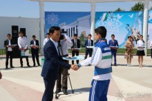 Народ встретил своего сына