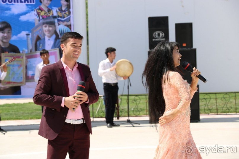 Народ встретил своего сына