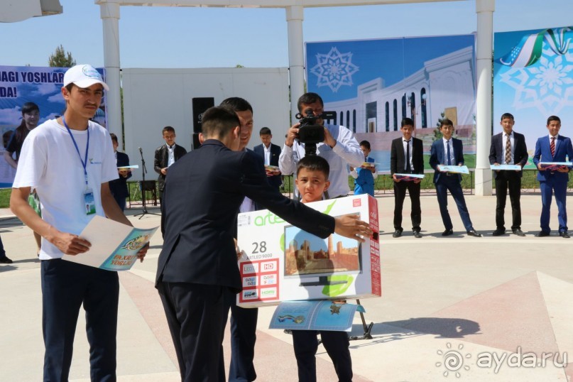 Народ встретил своего сына