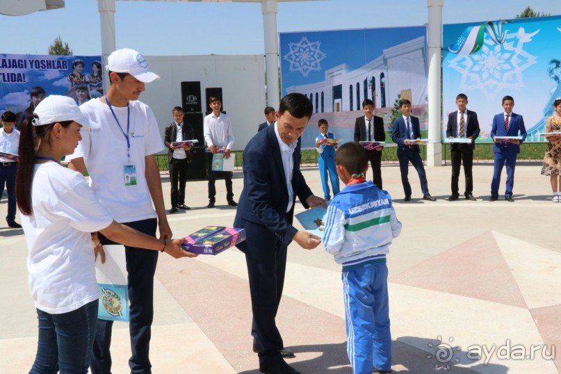 Народ встретил своего сына