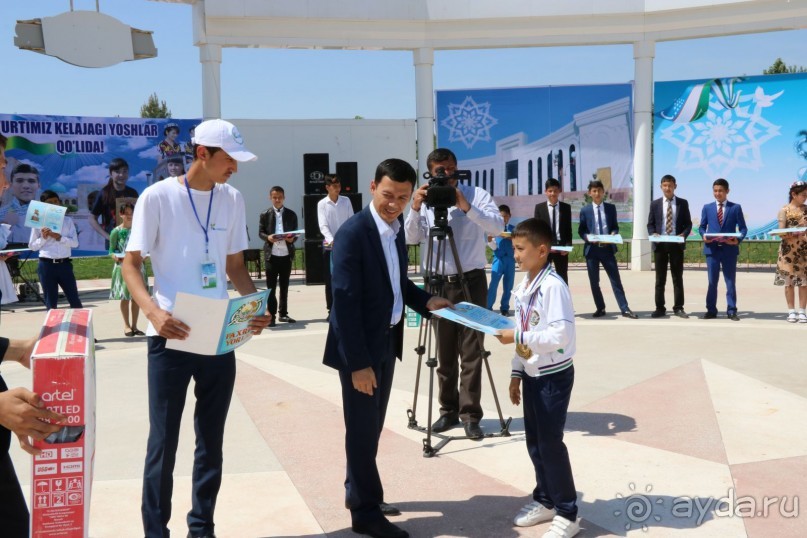 Народ встретил своего сына