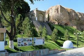 МАВЗОЛЕЙ ХОДЖИ ДАНИЯРА