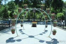 От 1,5 декоративных деревьев до 2 миллионов цветов  высадили в Самарканде к фестивалю  