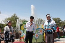 И ВНОВЬ ЗАЖУРЧАЛИ ФОНТАНЫ