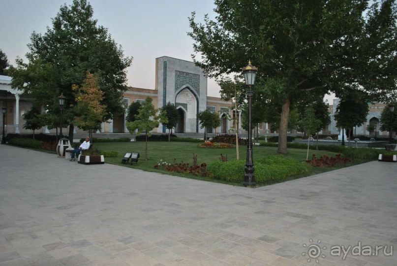 ВЕЛИКИЙ ХАДИСОВЕД