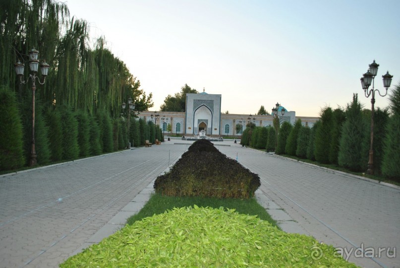 ВЕЛИКИЙ ХАДИСОВЕД