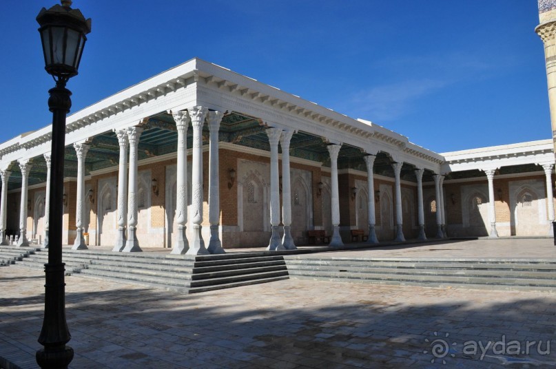 ВЕЛИКИЙ ХАДИСОВЕД