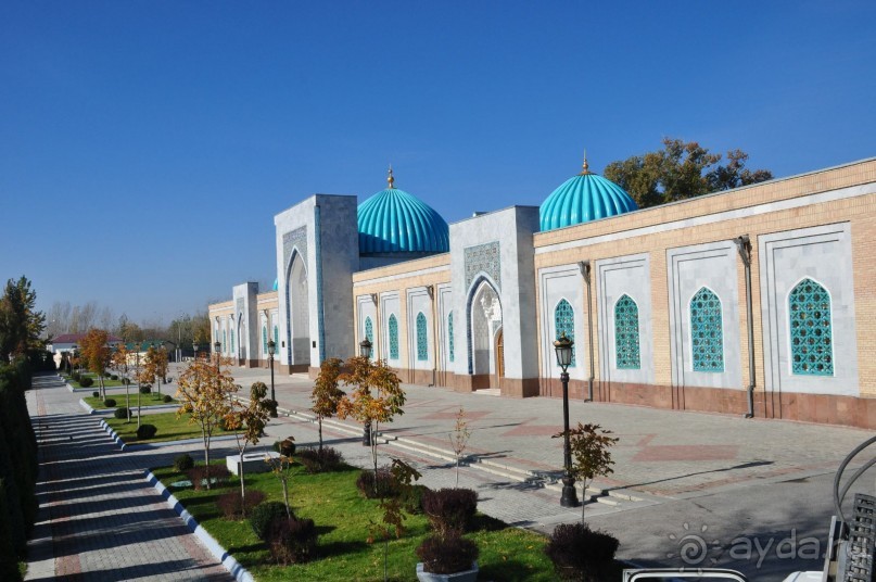 ВЕЛИКИЙ ХАДИСОВЕД