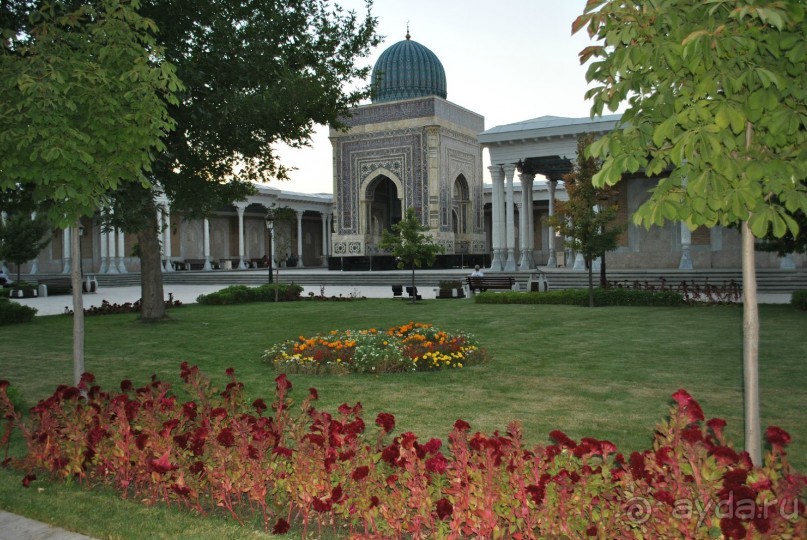 ВЕЛИКИЙ ХАДИСОВЕД