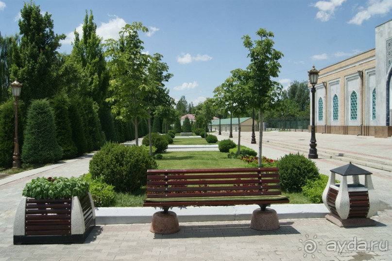 ВЕЛИКИЙ ХАДИСОВЕД