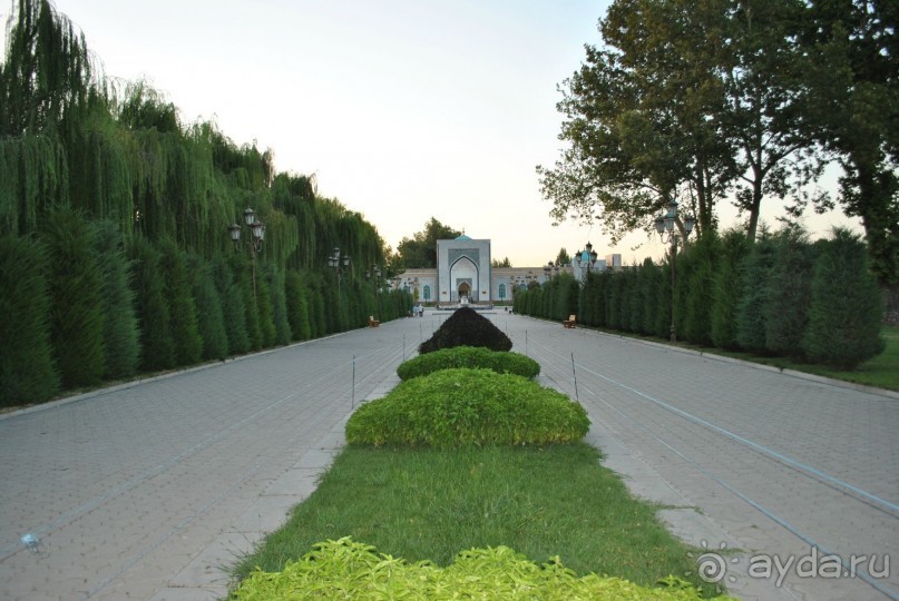 ВЕЛИКИЙ ХАДИСОВЕД