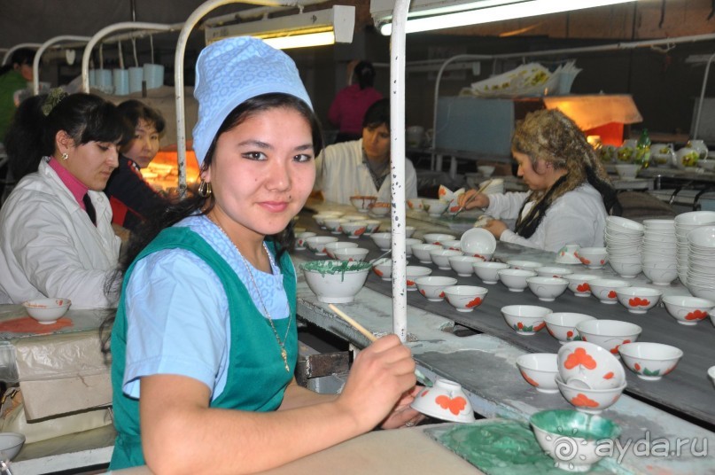 Возрождая славу самаркандского фарфора