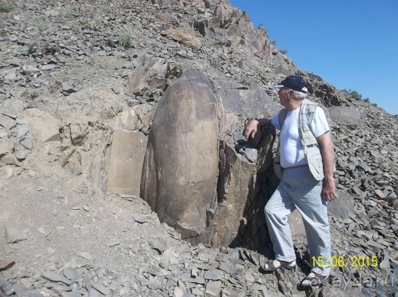 Космические послания в долине реки Сангзар