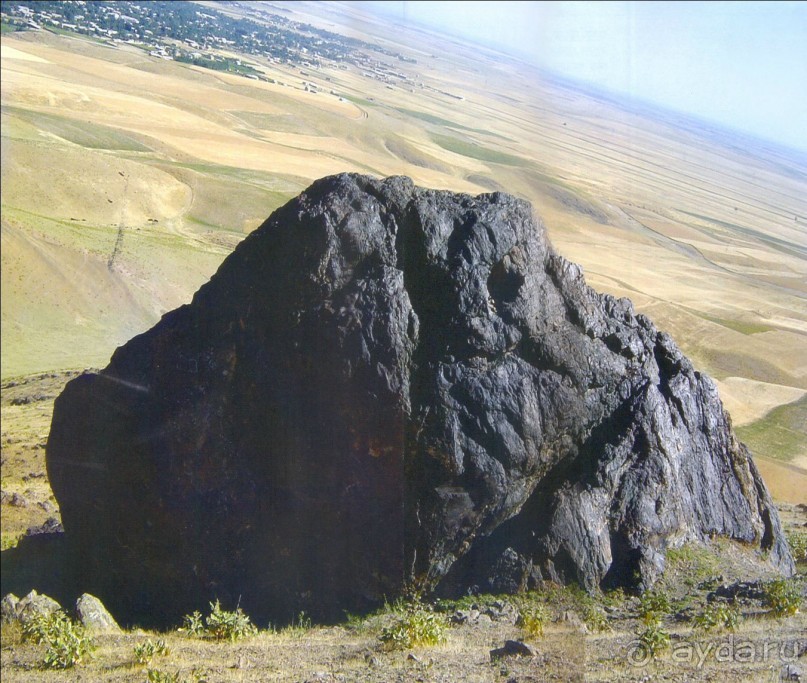 Космические послания в долине реки Сангзар