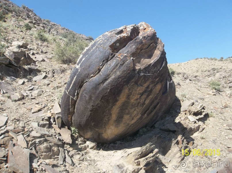 Космические послания в долине реки Сангзар