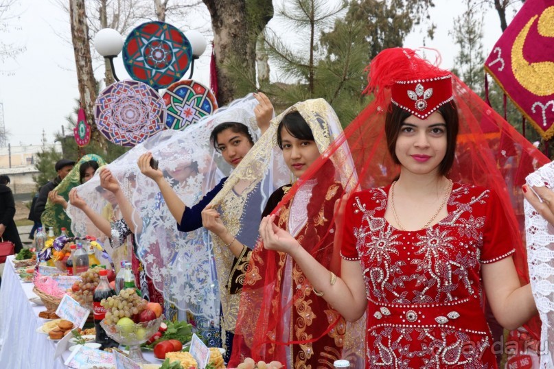 Альбом отзыва "Мягкий ветерок Навруза лелеет наши души"