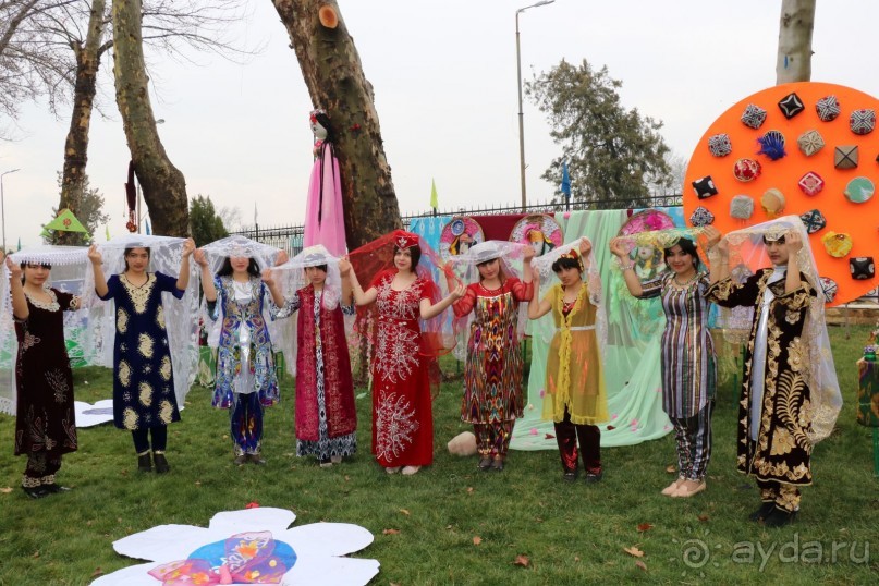 Альбом отзыва "Мягкий ветерок Навруза лелеет наши души"