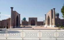 Древняя площадь Самарканда под надежной защитой