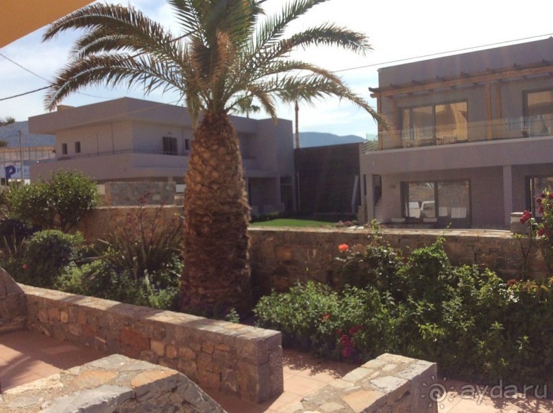 Зеленая территория, чудесный пляж, свой огород и многое другое