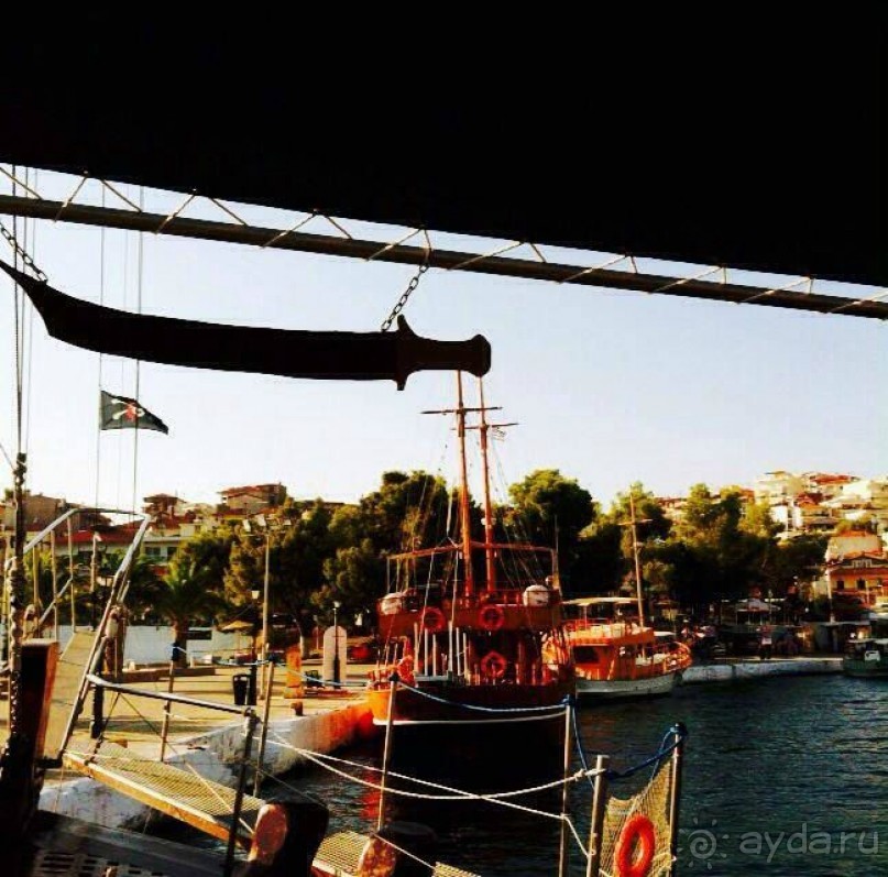 Круиз “Вечерний Торонеос”