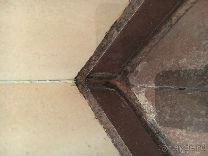 Берите с собой кипятильник, мыло, доместос, и гель для рук дезинфицирующий!!!