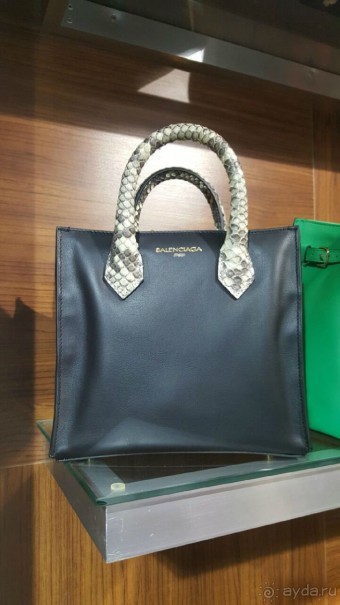 Фабрика LEVINSON, изделия из кожи и меха в Стамбуле