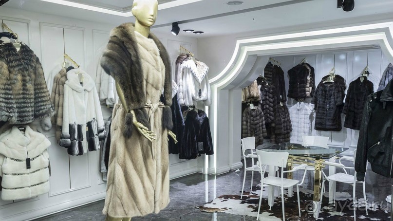 Фабрика LEVINSON, изделия из кожи и меха в Стамбуле