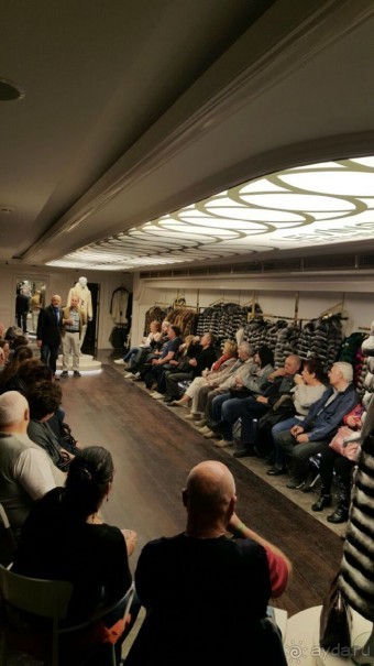 Фабрика LEVINSON, изделия из кожи и меха в Стамбуле