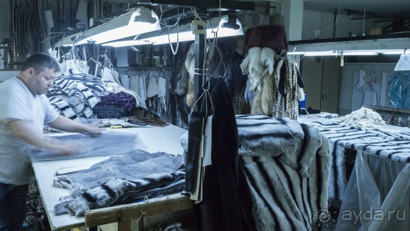 Фабрика LEVINSON, изделия из кожи и меха в Стамбуле