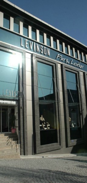 Фабрика LEVINSON, изделия из кожи и меха в Стамбуле