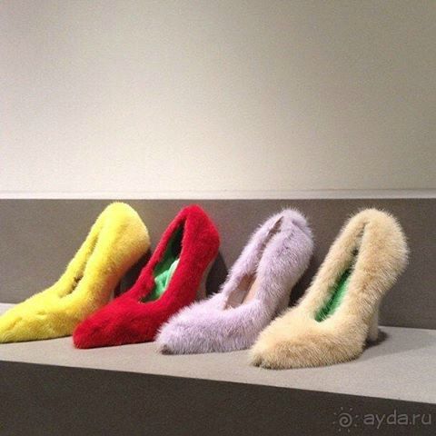 Фабрика LEVINSON, изделия из кожи и меха в Стамбуле