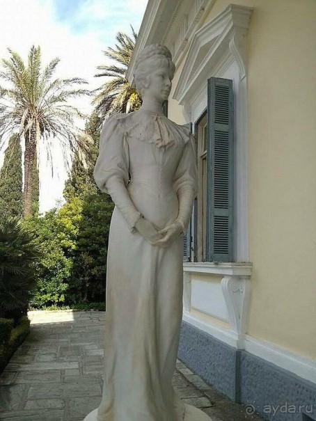 Обзорная экскурсия по острову Корфу в компании Музенидис