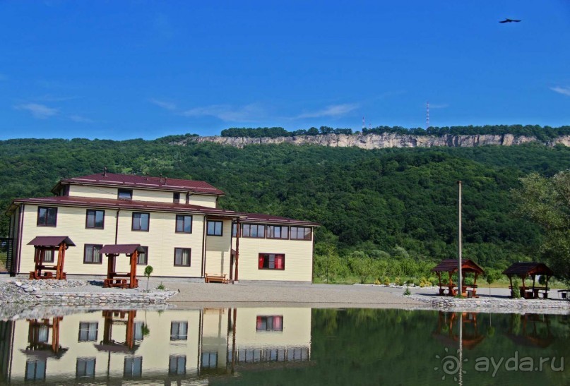 Новая гостиница в Лаго-Наки