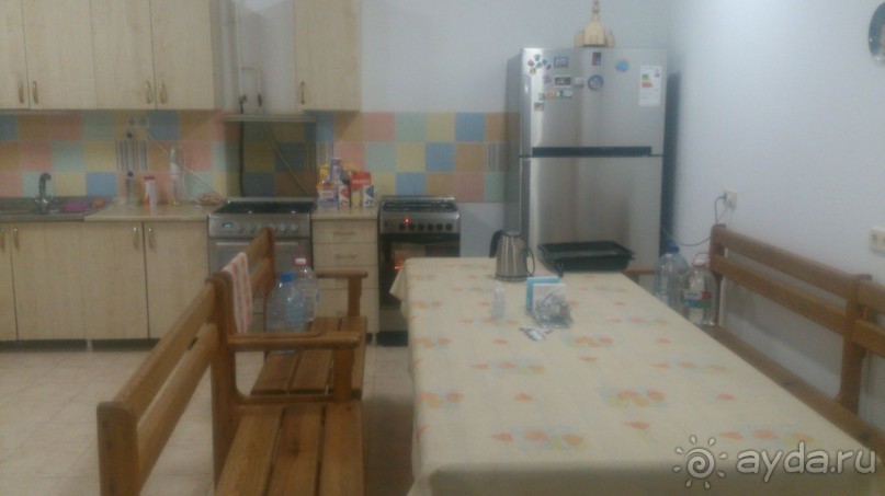 Пользоваться можно было только плитой,которая ближе к холодильнику