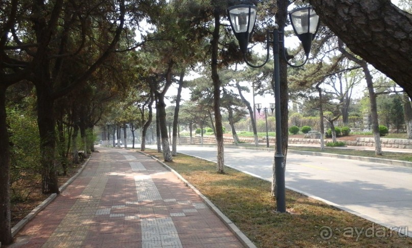 Улочка курортной зоны Бэйдайхэ