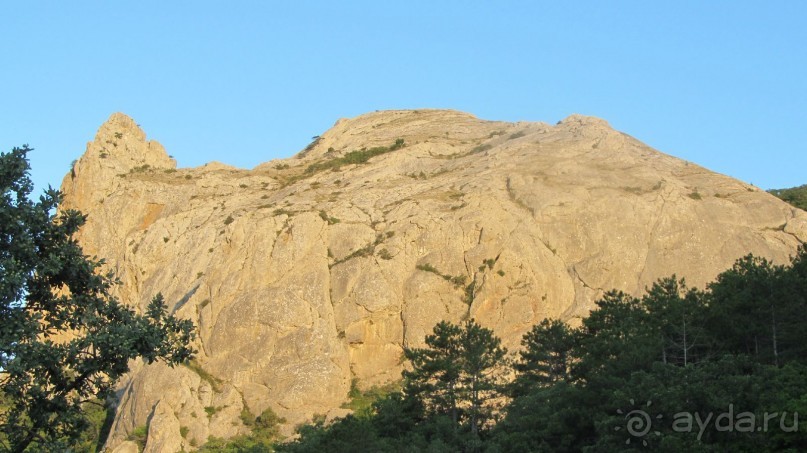 Пока в Крыму нас не очень любят.