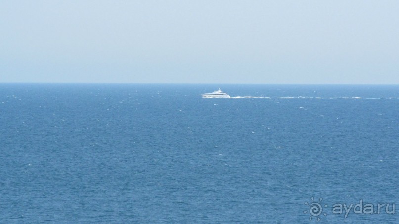 Пока в Крыму нас не очень любят.