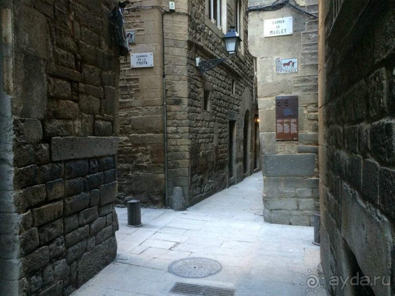 Барселона, Барселонетта, Бадалона и Ситжес с ребенком в мае