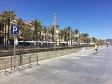 Барселона, Барселонетта, Бадалона и Ситжес с ребенком в мае