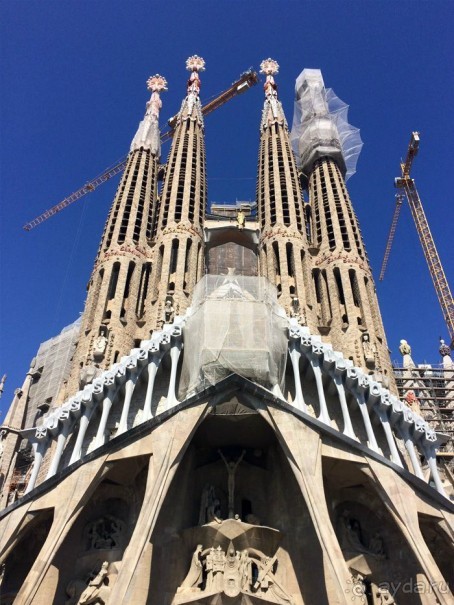 Барселона, Барселонетта, Бадалона и Ситжес с ребенком в мае