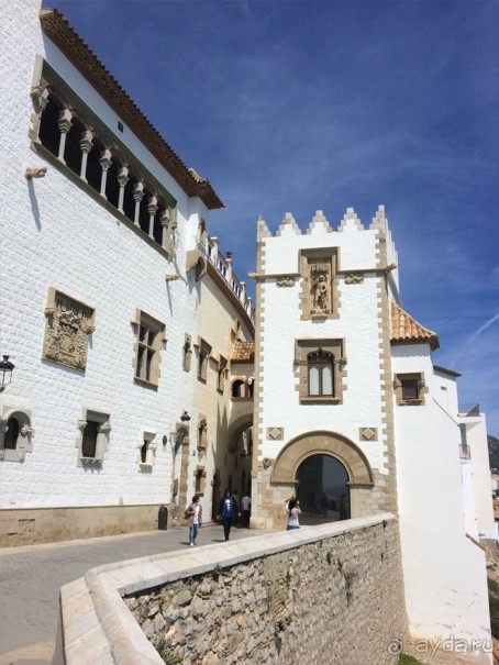 Барселона, Барселонетта, Бадалона и Ситжес с ребенком в мае